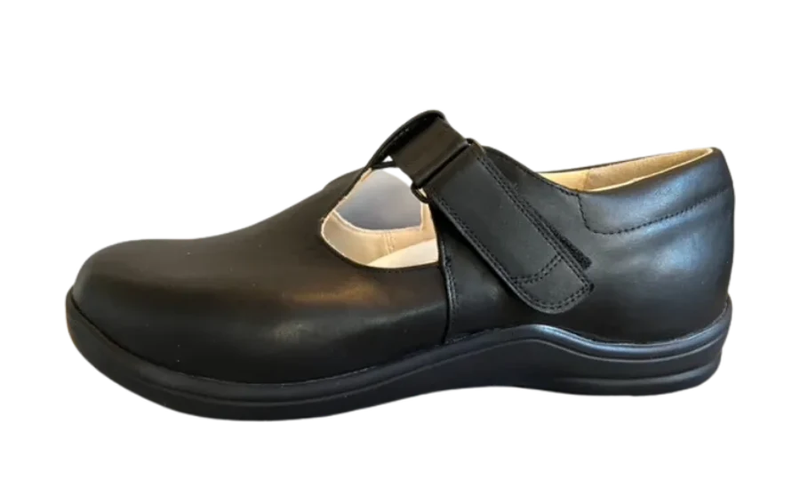 Handgefertigter orthopädischer Maßschuh aus der Werkstatt von progangart, Meisterbetrieb Achim Gaab in Mauer bei Heidelberg